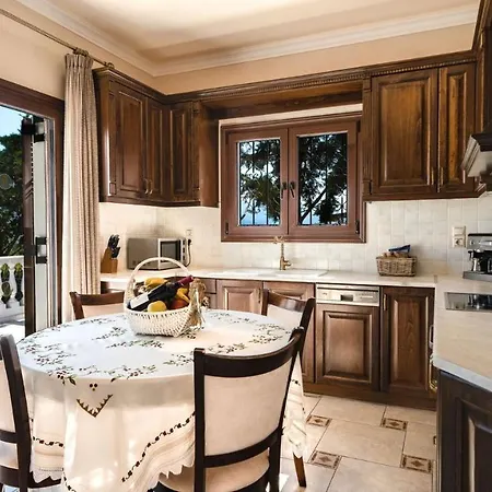 Villa Iro Royal By Posarellivillas *