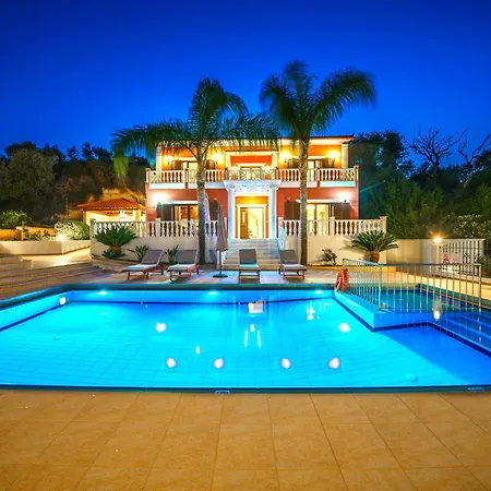 Iro Royal By Posarellivillas Dempla