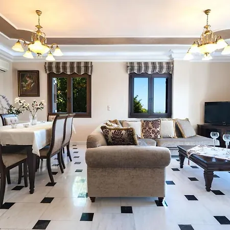 Iro Royal By Posarellivillas Villa *