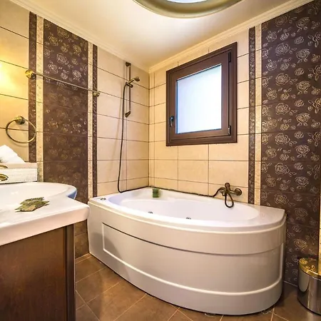 Iro Royal By Posarellivillas Villa *