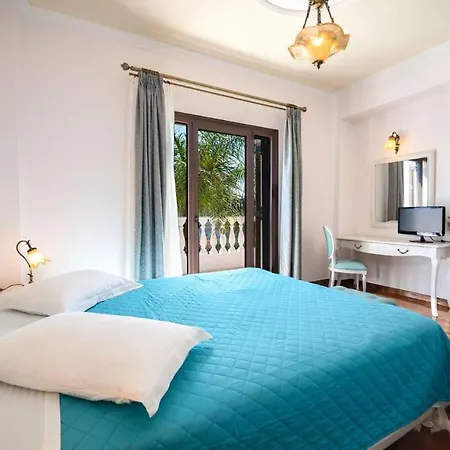 Iro Royal By Posarellivillas Villa *