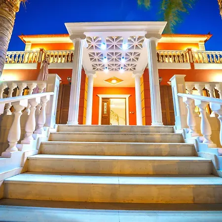 Iro Royal By Posarellivillas Villa Dempla